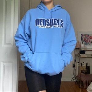 ⭐️HERSHEY PARK BABY BLUE SWEATSHIRT